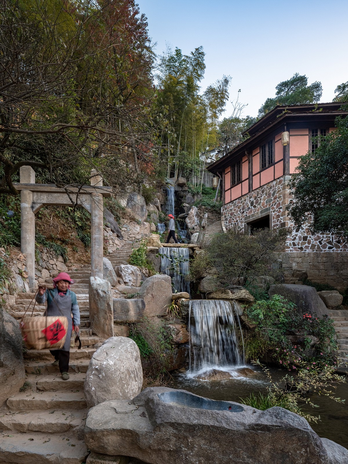 BIM建筑|村庄文化：一砖一瓦，寻回乡愁，婺源篁岭营造记 / 婺源县村庄文化传媒有限公司