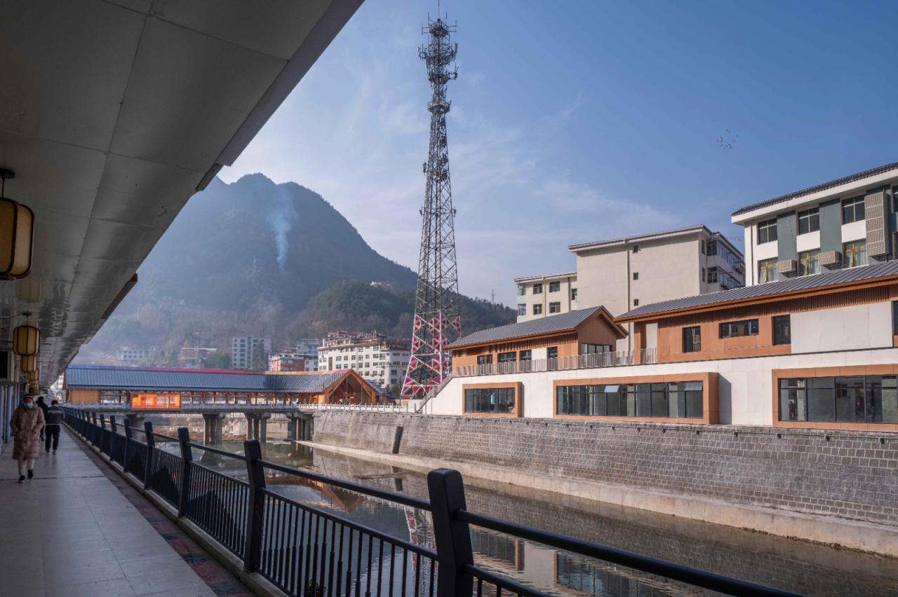 BIM建筑|康县新人字桥及周边商业街更新设计 / 三文建筑 何崴工作室