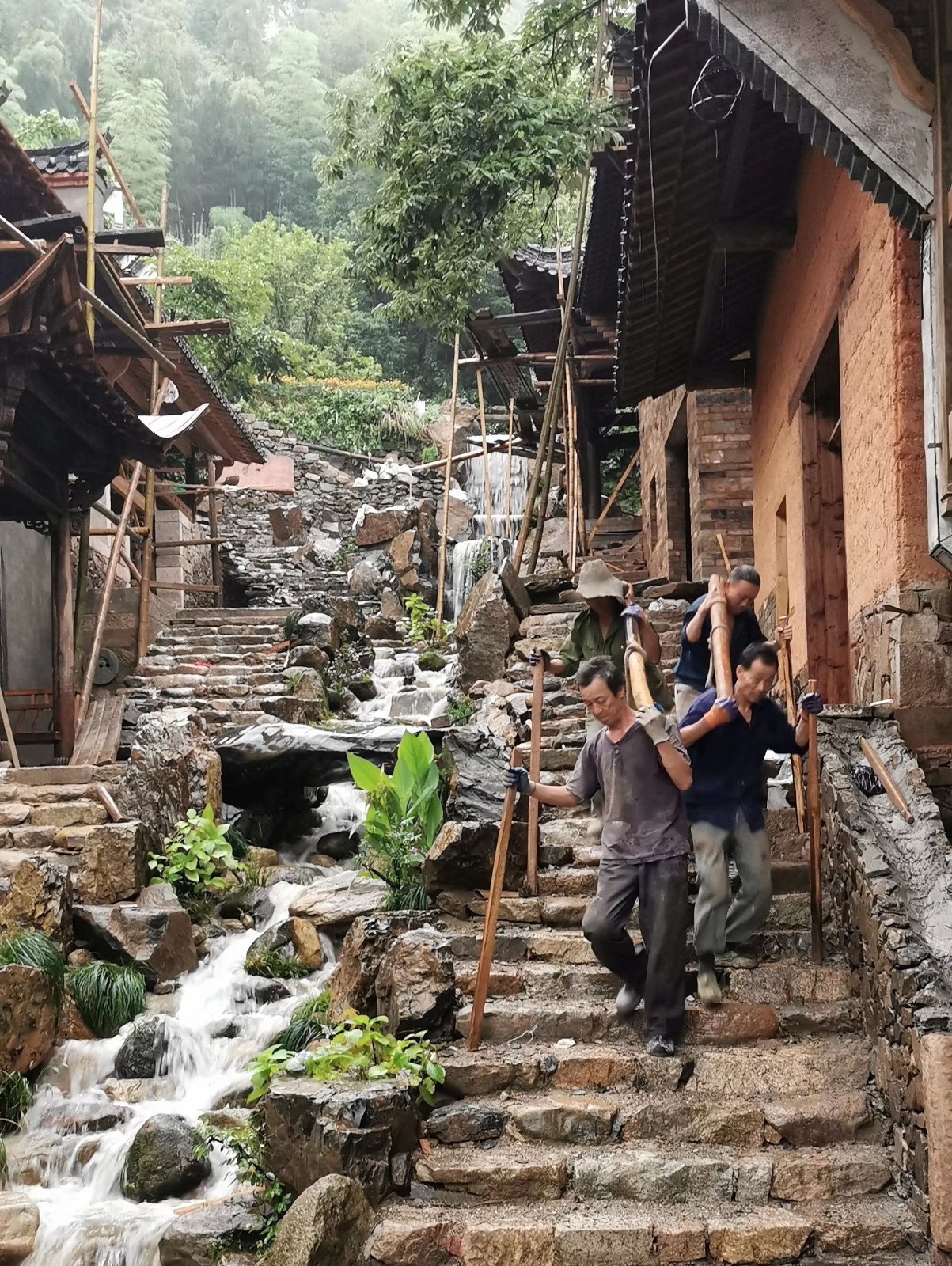 BIM建筑|村庄文化：一砖一瓦，寻回乡愁，婺源篁岭营造记 / 婺源县村庄文化传媒有限公司