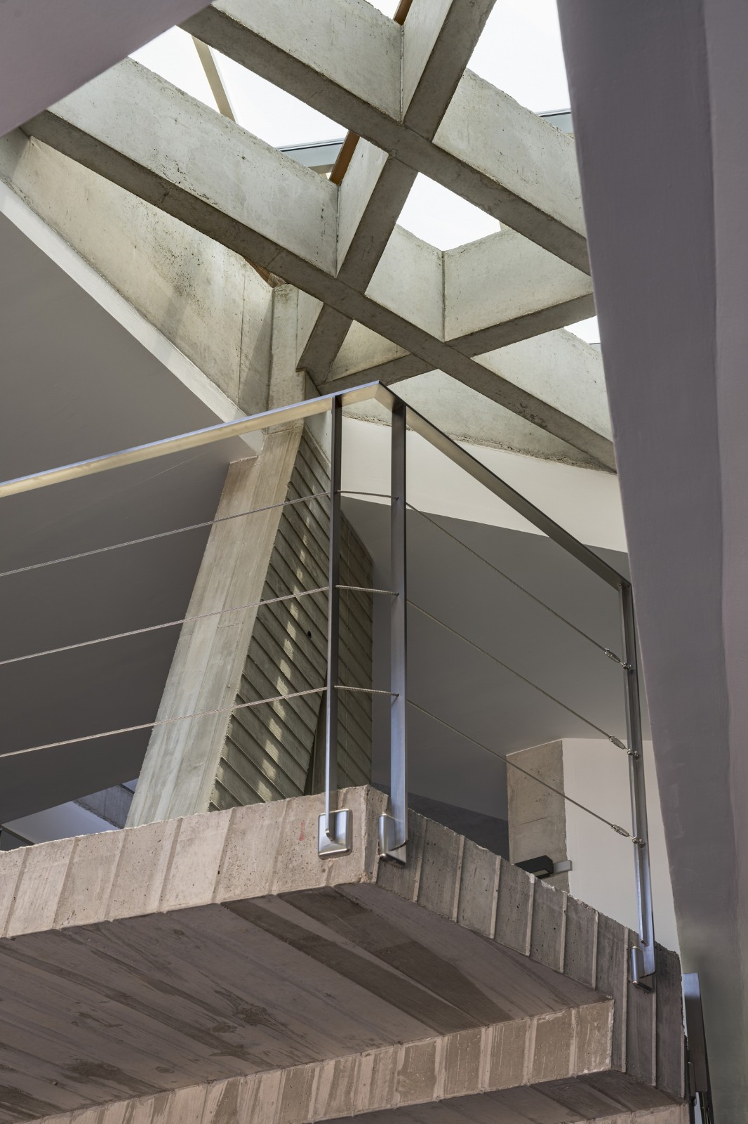 BIM建筑|微生物化学实验室 / PENELAS ARCHITECTS