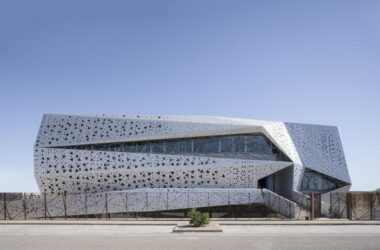 BIM建筑|微生物化学实验室 / PENELAS ARCHITECTS-BIM建筑网