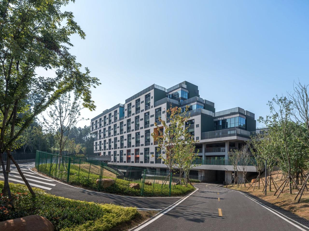 BIM建筑|景德镇艺术职业大学山谷学生公寓 / 清华大学建筑设计研究院