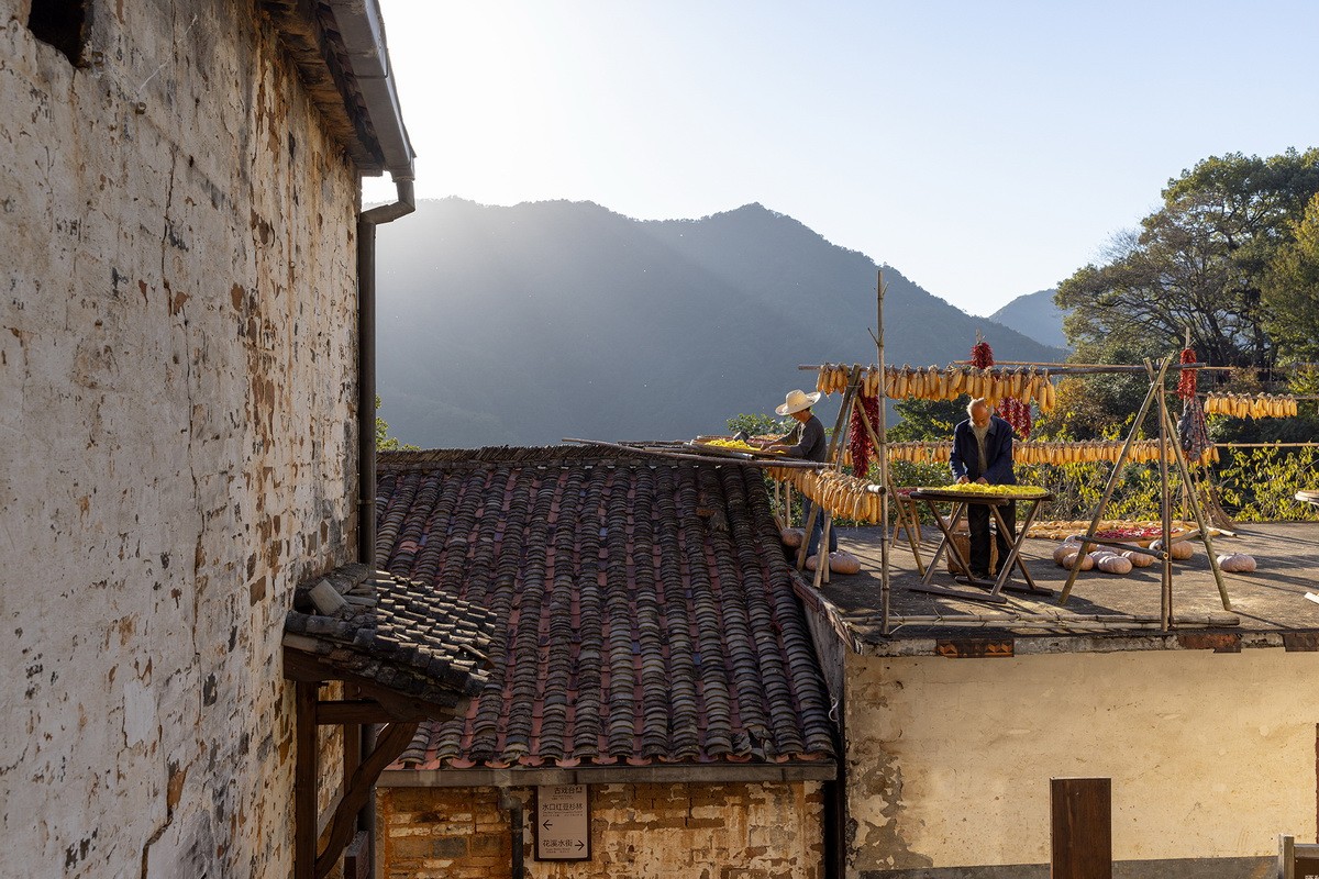 BIM建筑|村庄文化：一砖一瓦，寻回乡愁，婺源篁岭营造记 / 婺源县村庄文化传媒有限公司