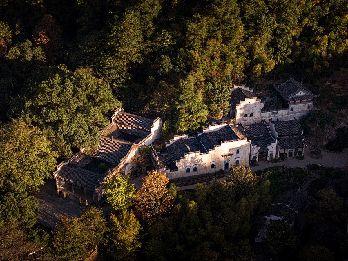 BIM建筑|村庄文化：一砖一瓦，寻回乡愁，婺源篁岭营造记 / 婺源县村庄文化传媒有限公司