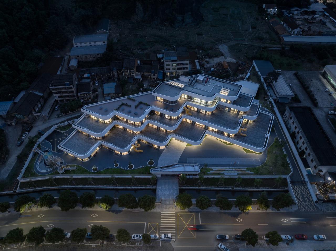 BIM建筑| 临海市协成幼儿园 / 任天建筑工作室