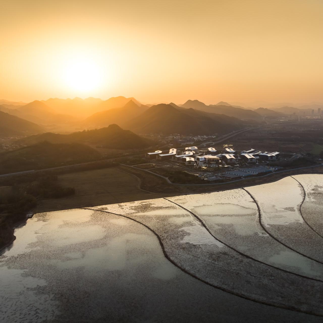 BIM建筑|阿里巴巴达摩院南湖园区 / Aedas