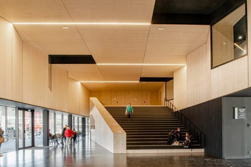 BIM建筑|PPA设计褶皱金属立面音乐舞蹈学院