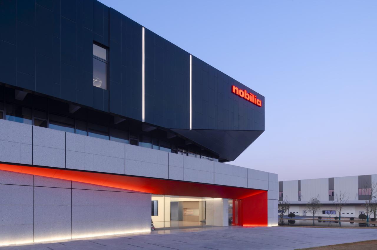 BIM建筑|柏丽德禄亚太生产研发总部 / Chiasmus Partners