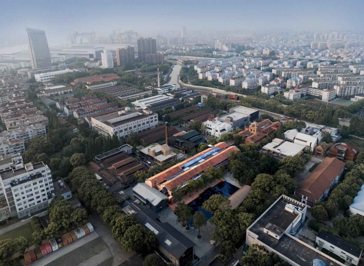 BIM建筑|动力车间 / 本哲建筑