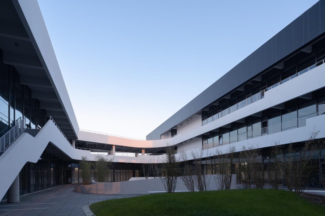 BIM建筑|柏丽德禄亚太生产研发总部 / Chiasmus Partners