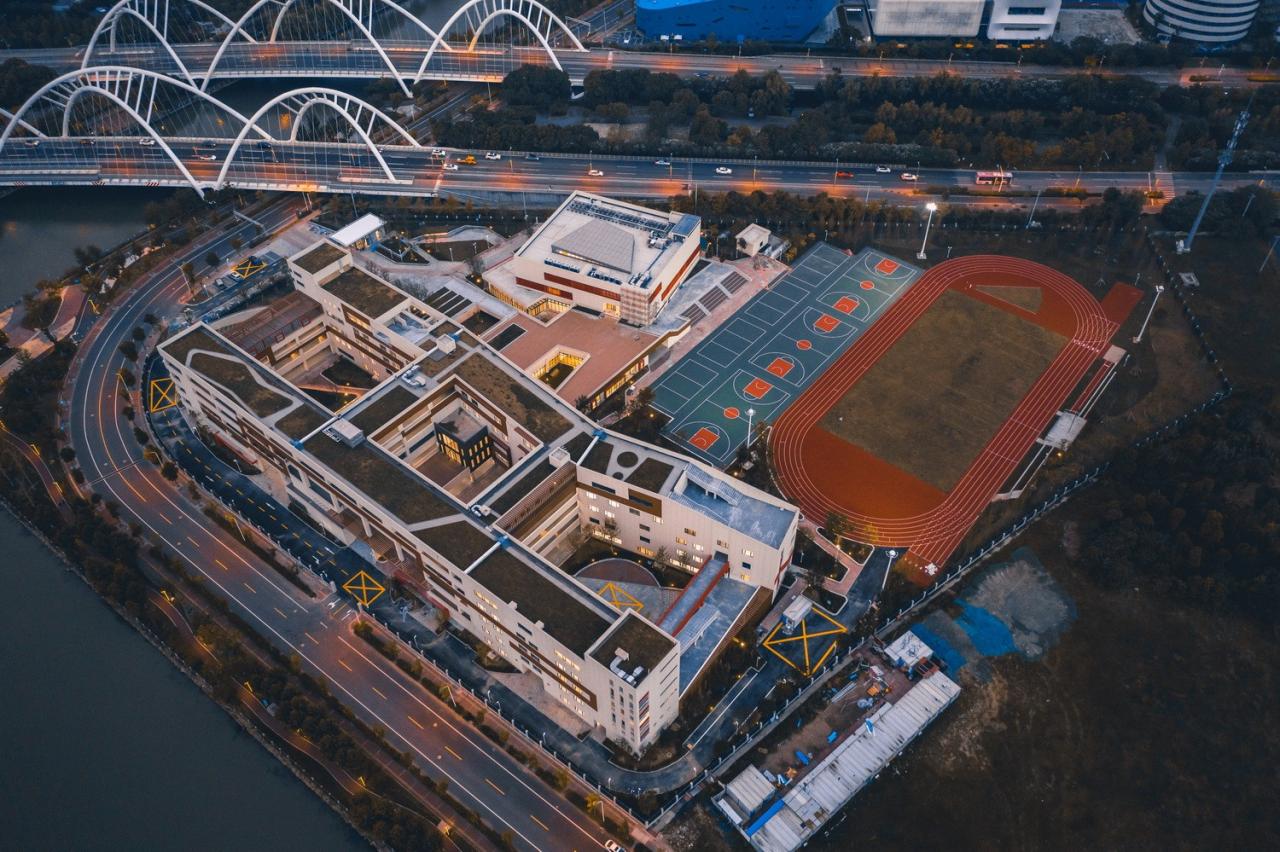 BIM建筑|此时此地：面向走班教学的高密度校园实践——青浦兰生•思源中学 / 创霖-泽柏