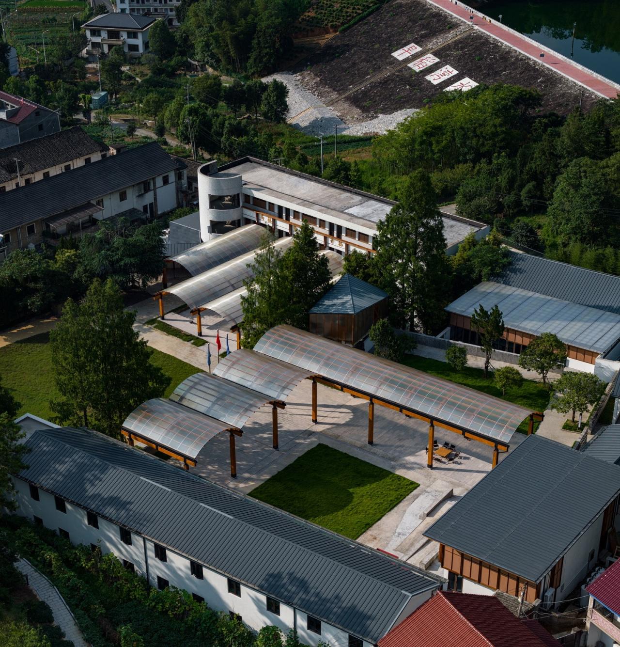 BIM建筑|绍兴孙岙小学改造 / 造作建筑