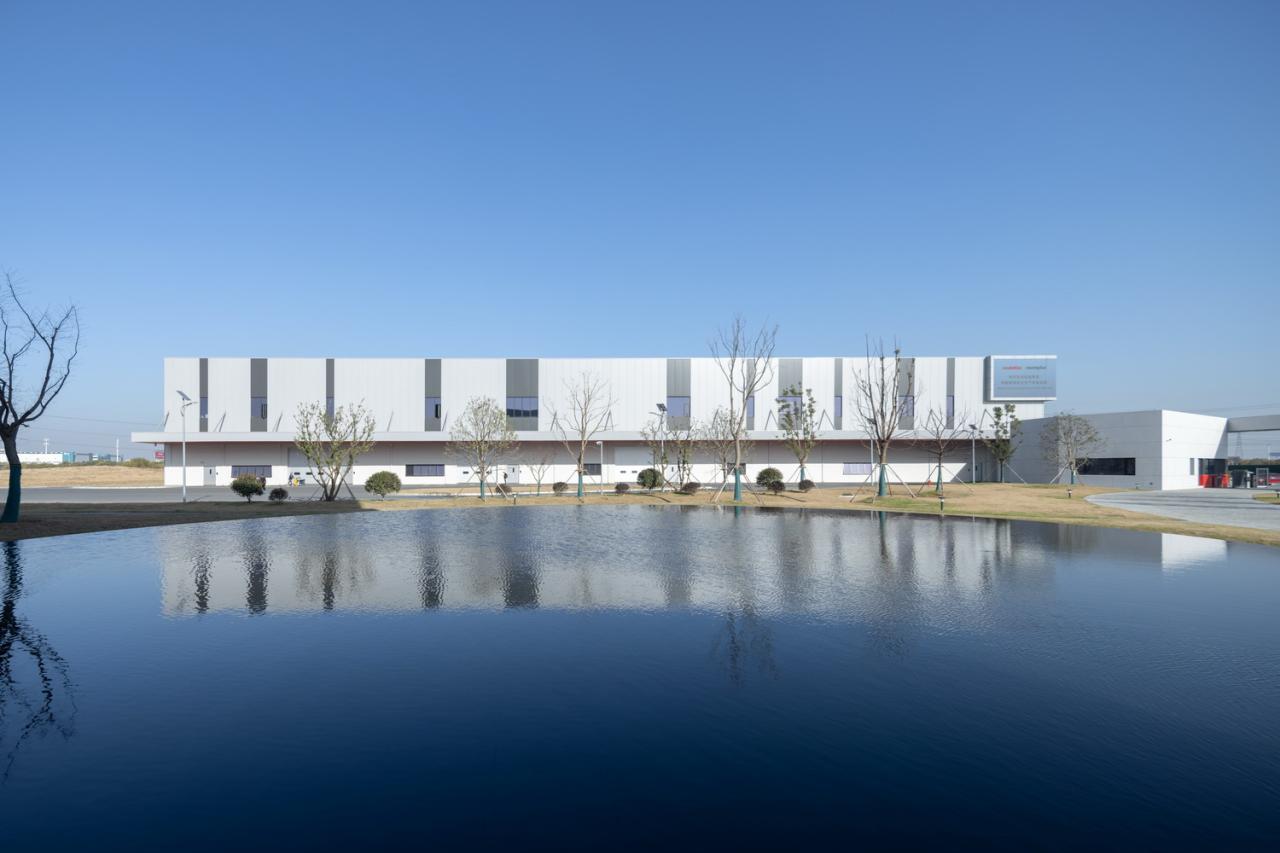 BIM建筑|柏丽德禄亚太生产研发总部 / Chiasmus Partners