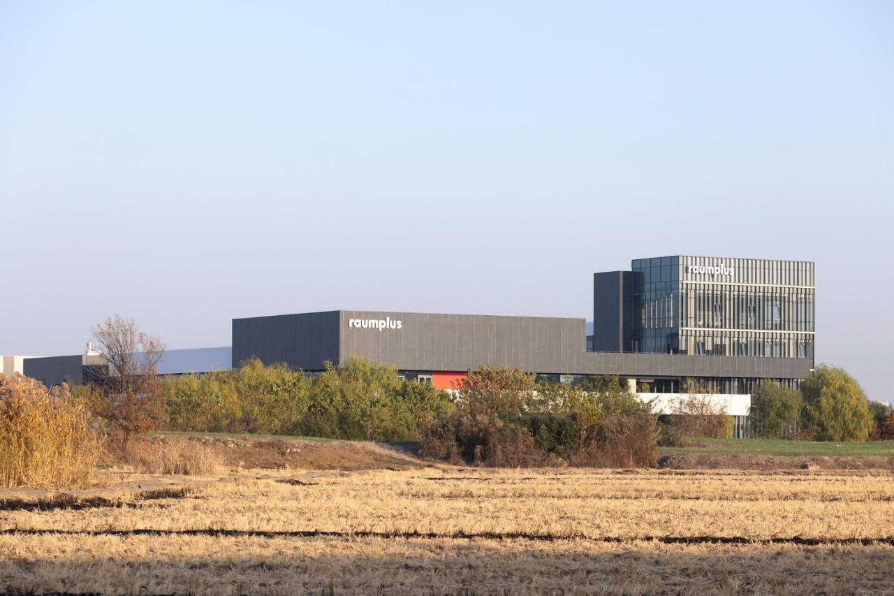 BIM建筑|柏丽德禄亚太生产研发总部 / Chiasmus Partners