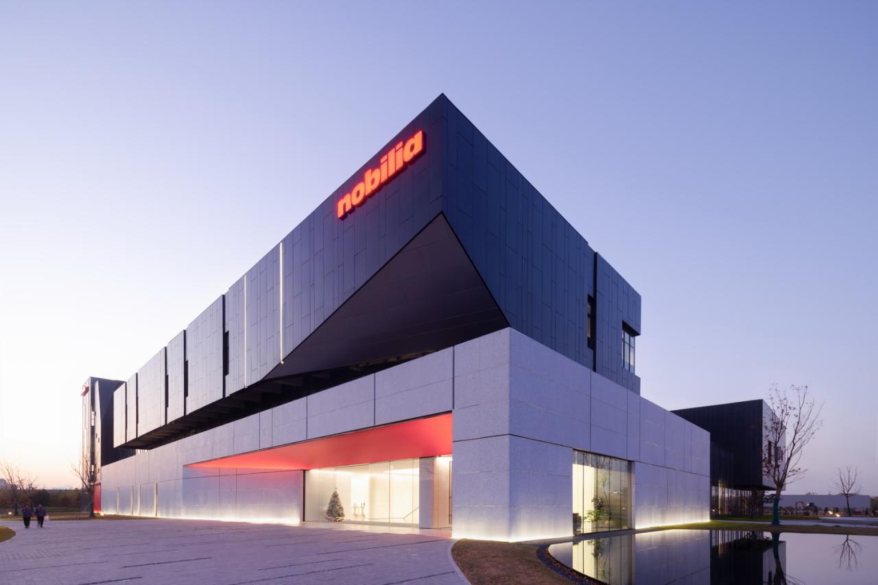 BIM建筑|柏丽德禄亚太生产研发总部 / Chiasmus Partners