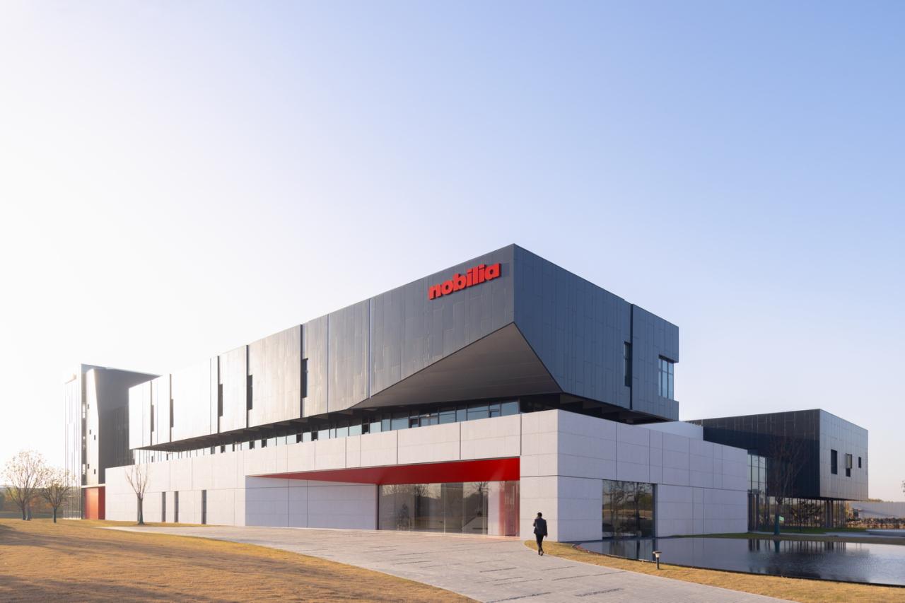 BIM建筑|柏丽德禄亚太生产研发总部 / Chiasmus Partners