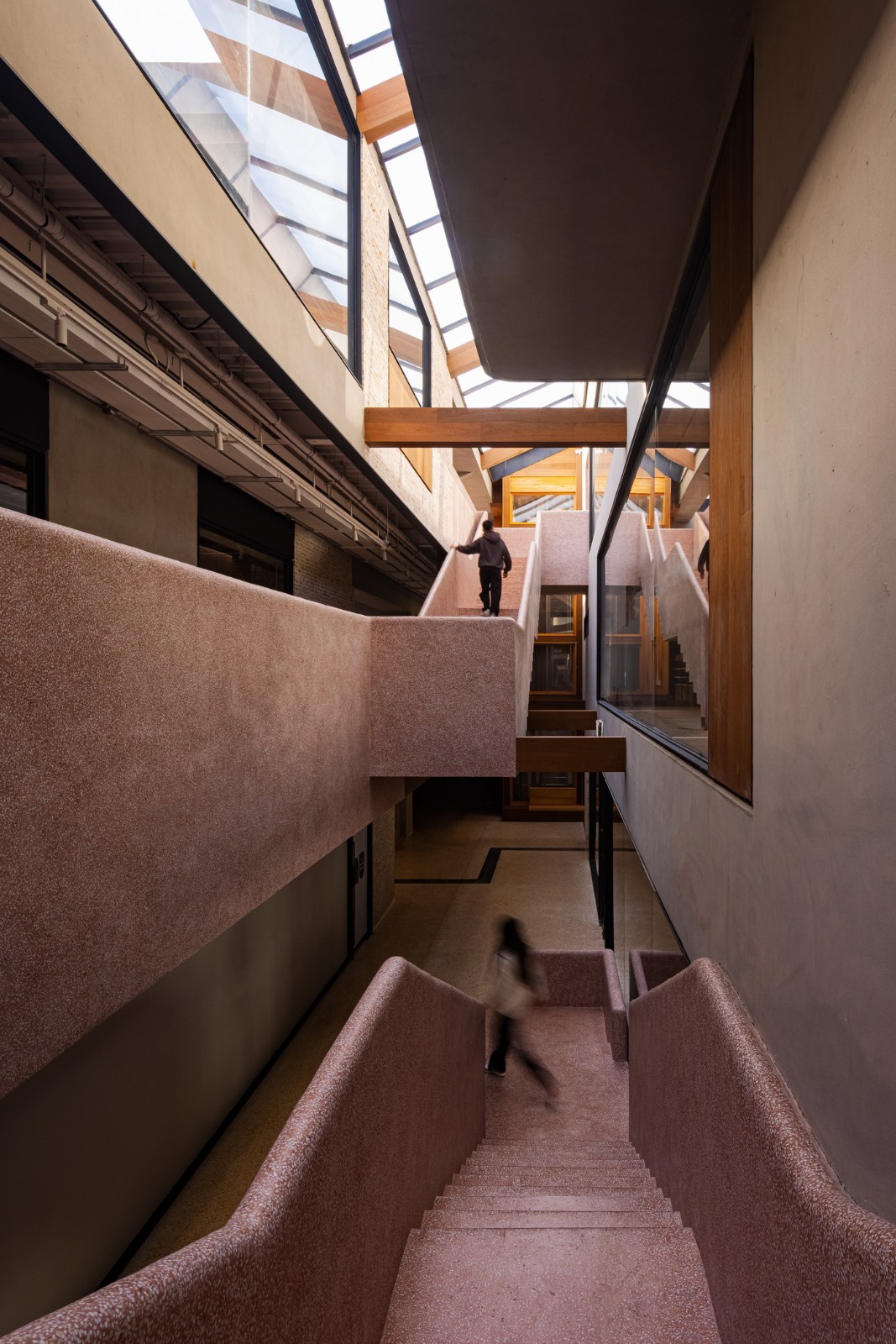 BIM建筑|动力车间 / 本哲建筑