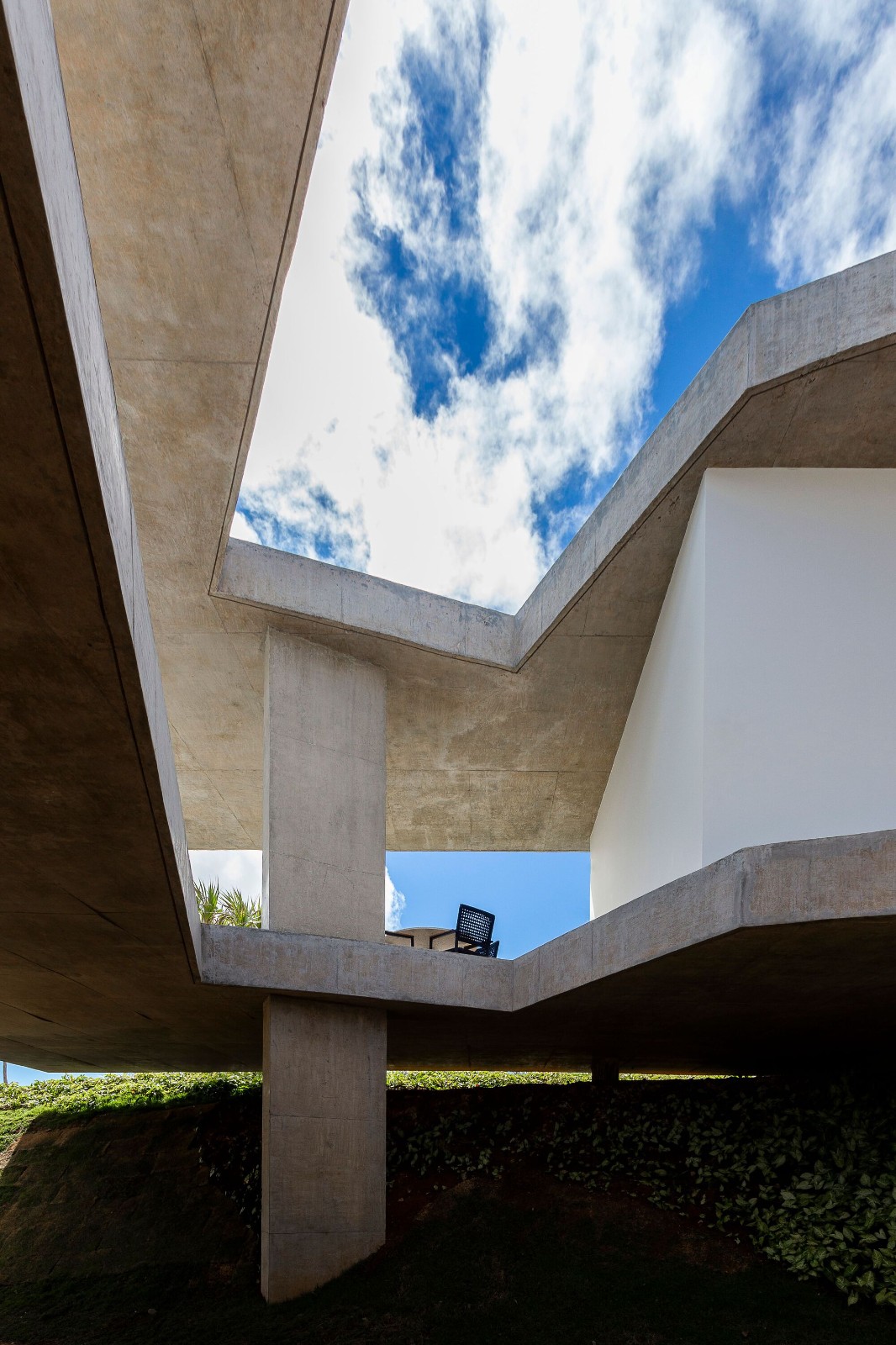 BIM建筑|减法屋 / FGMF