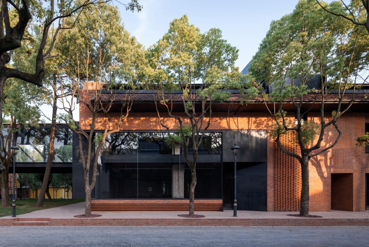 BIM建筑|动力车间 / 本哲建筑