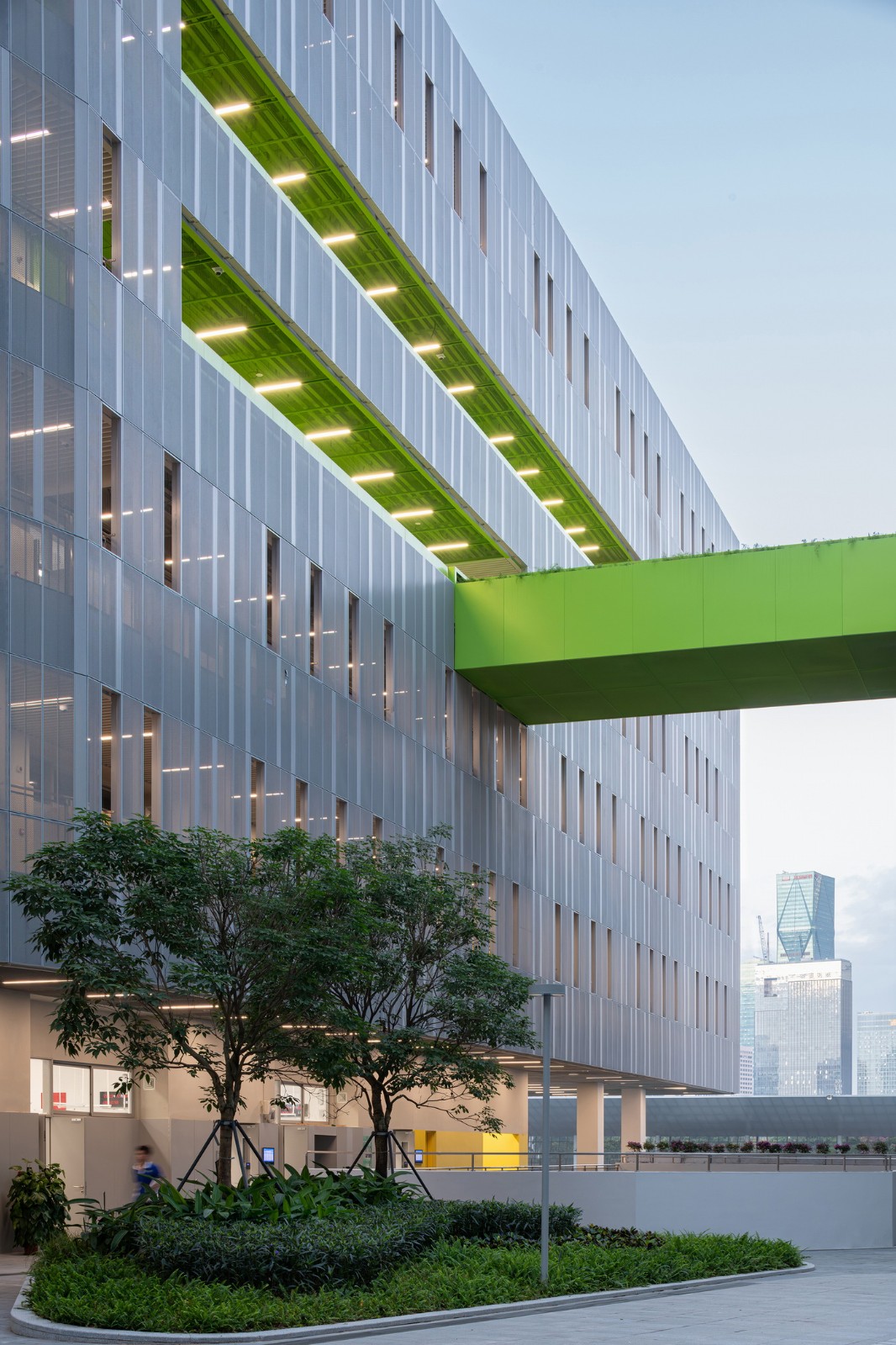 BIM建筑|福田中学校园设计 / reMIX 临界工作室