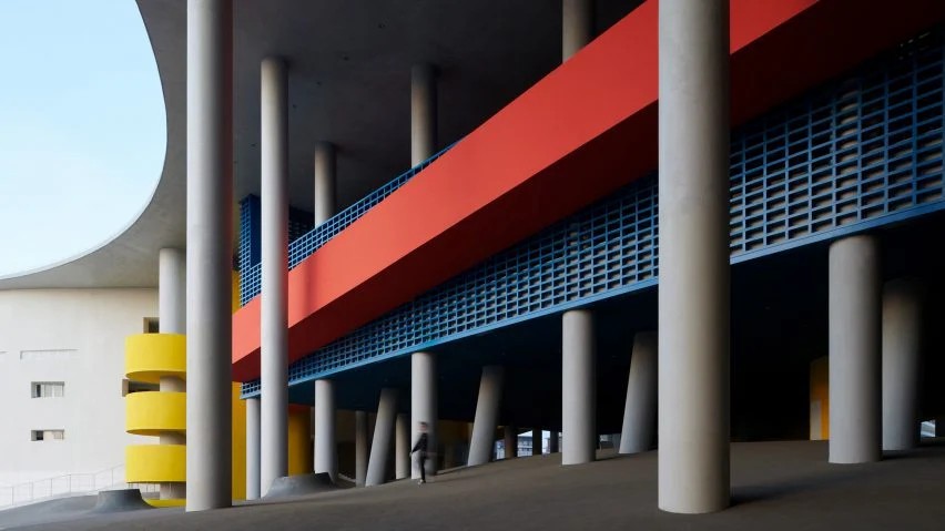 BIM建筑|彩色的海南岛学校建筑“赞美创造力”