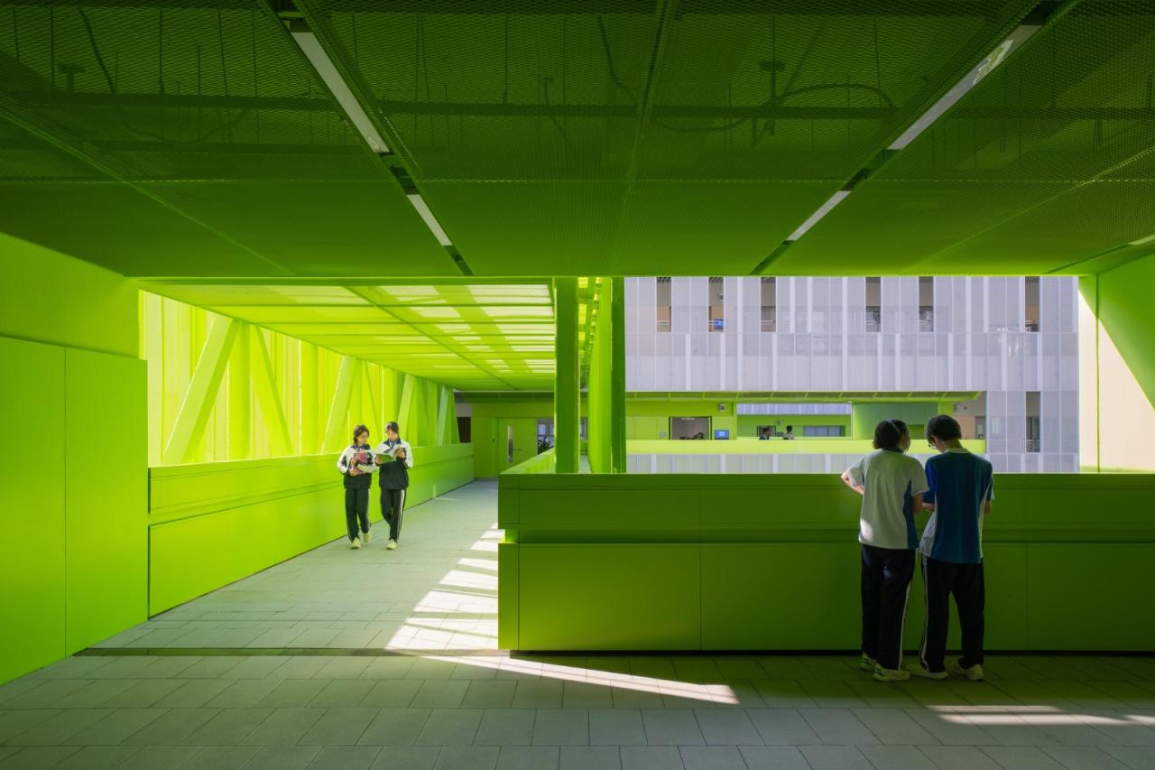 BIM建筑|福田中学校园设计 / reMIX 临界工作室