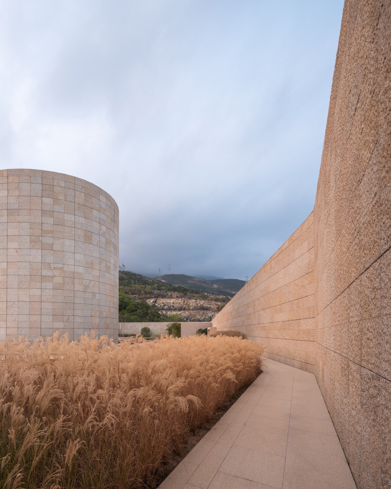 BIM建筑|大亚湾核能科技馆 / 易加独特视野 + 华艺设计