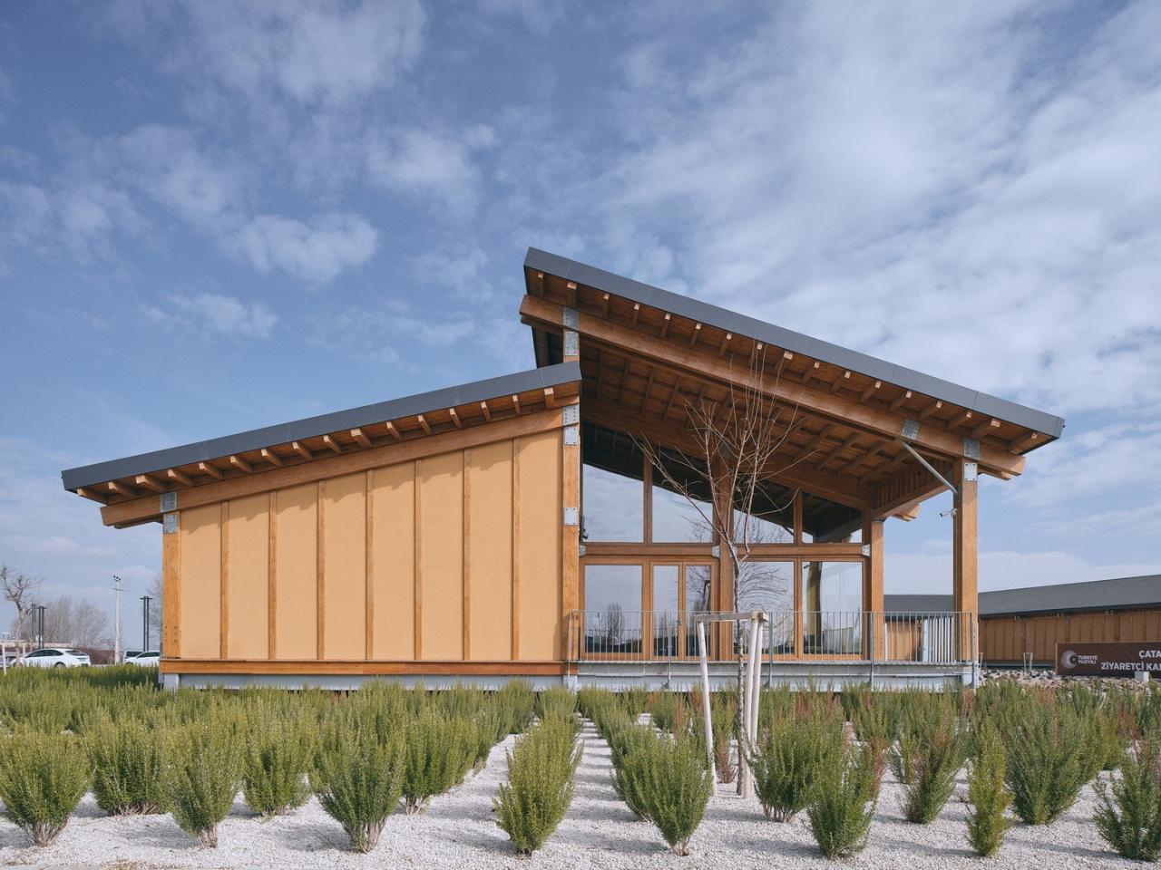 BIM建筑|恰塔霍裕克游客中心 / TEGET