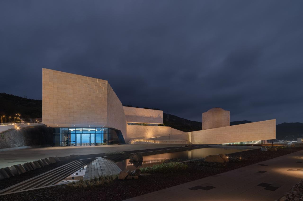 BIM建筑|大亚湾核能科技馆 / 易加独特视野 + 华艺设计