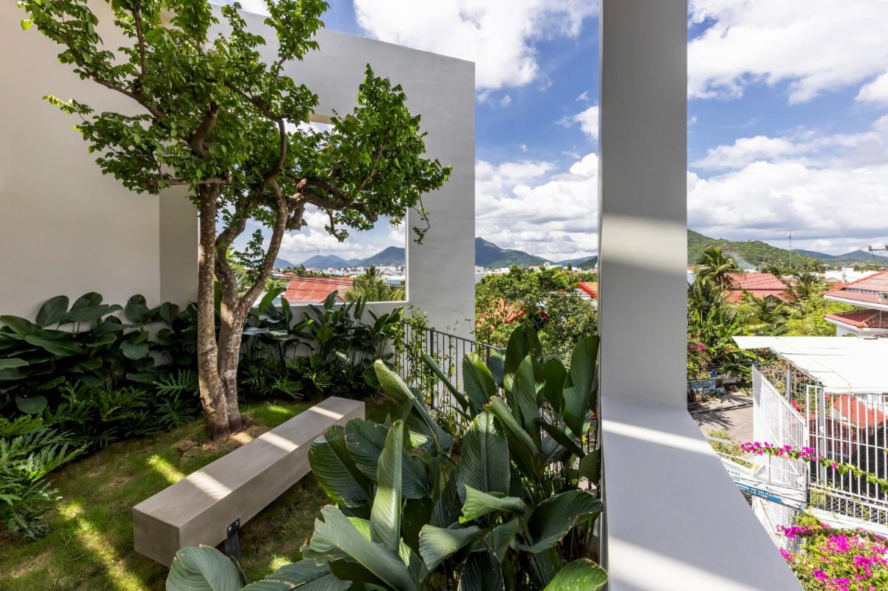 BIM建筑|天空花园别墅 / Pham Huu Son Architects