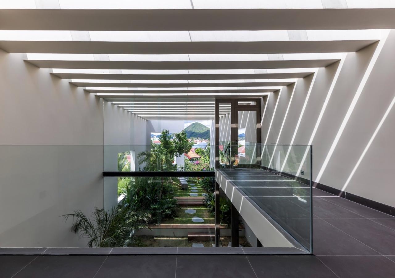 BIM建筑|天空花园别墅 / Pham Huu Son Architects
