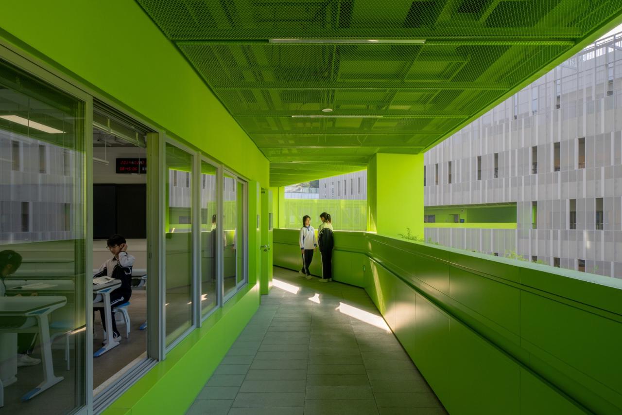 BIM建筑|福田中学校园设计 / reMIX 临界工作室