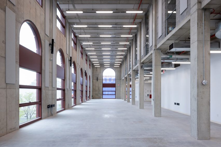 BIM建筑|赫尔佐格-德梅隆将废弃的发电厂改造成艺术中心