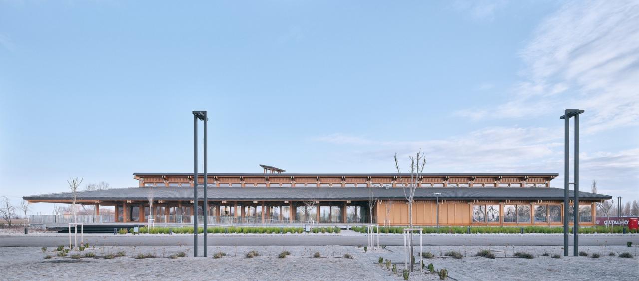 BIM建筑|恰塔霍裕克游客中心 / TEGET