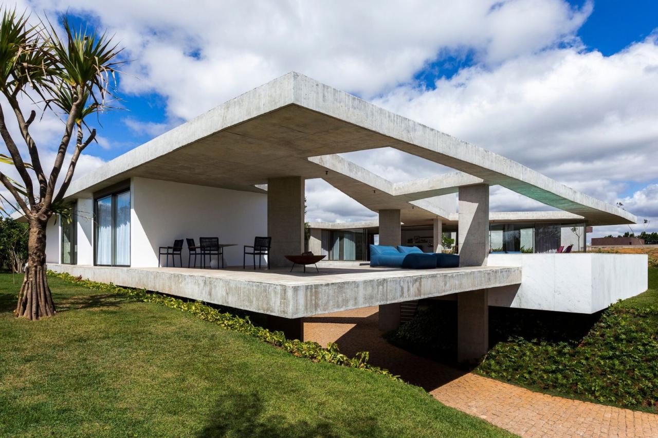 BIM建筑|减法屋 / FGMF