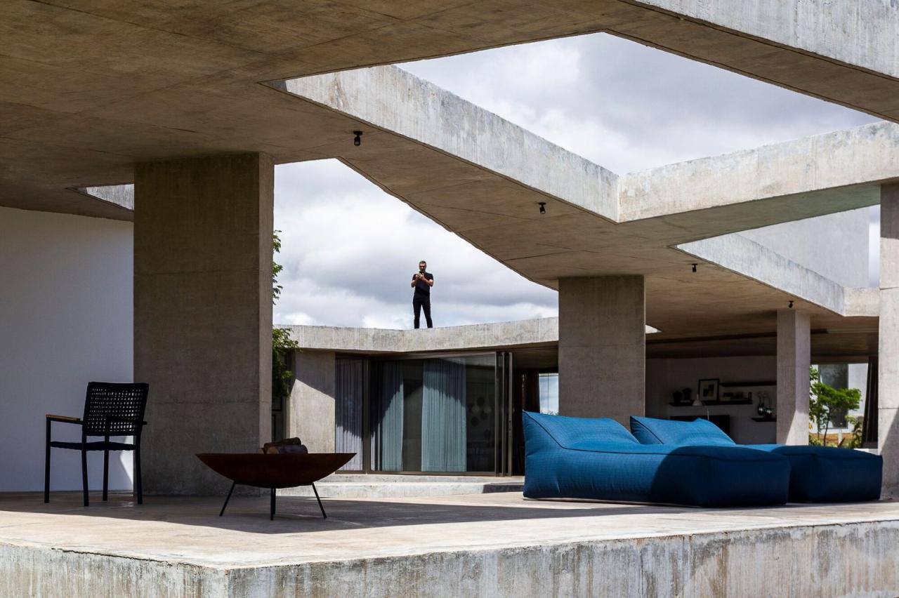 BIM建筑|减法屋 / FGMF