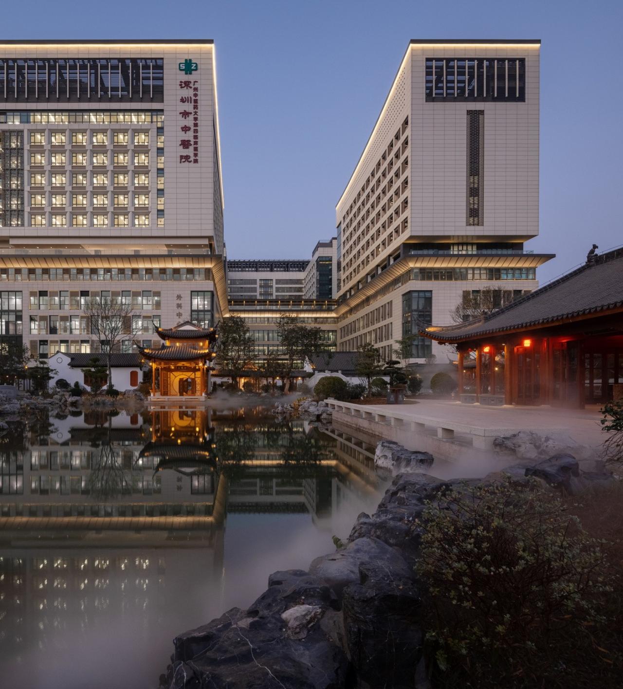 BIM建筑|深圳市中医院光明院区 / 孟建民团队