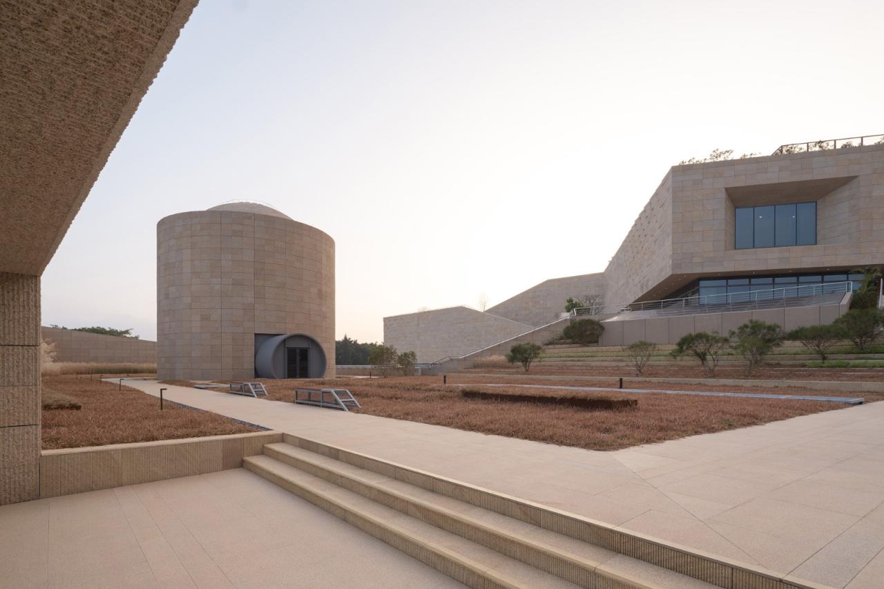 BIM建筑|大亚湾核能科技馆 / 易加独特视野 + 华艺设计