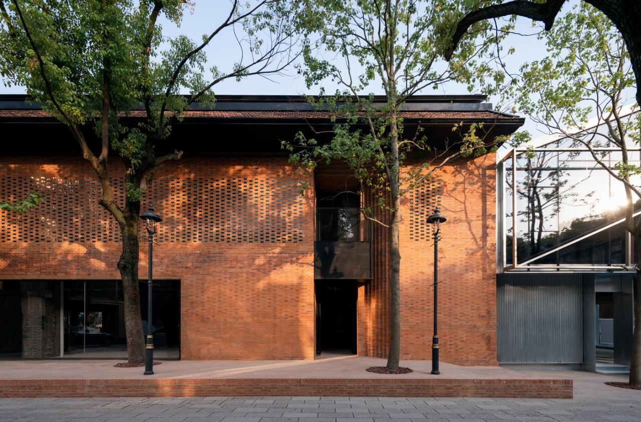 BIM建筑|动力车间 / 本哲建筑