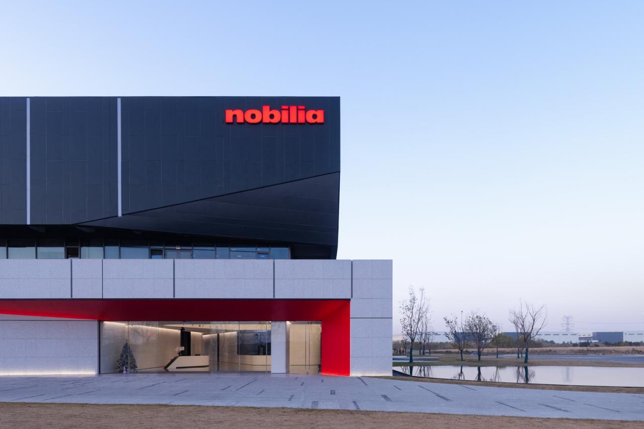 BIM建筑|柏丽德禄亚太生产研发总部 / Chiasmus Partners