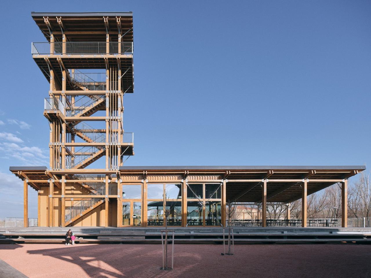 BIM建筑|恰塔霍裕克游客中心 / TEGET