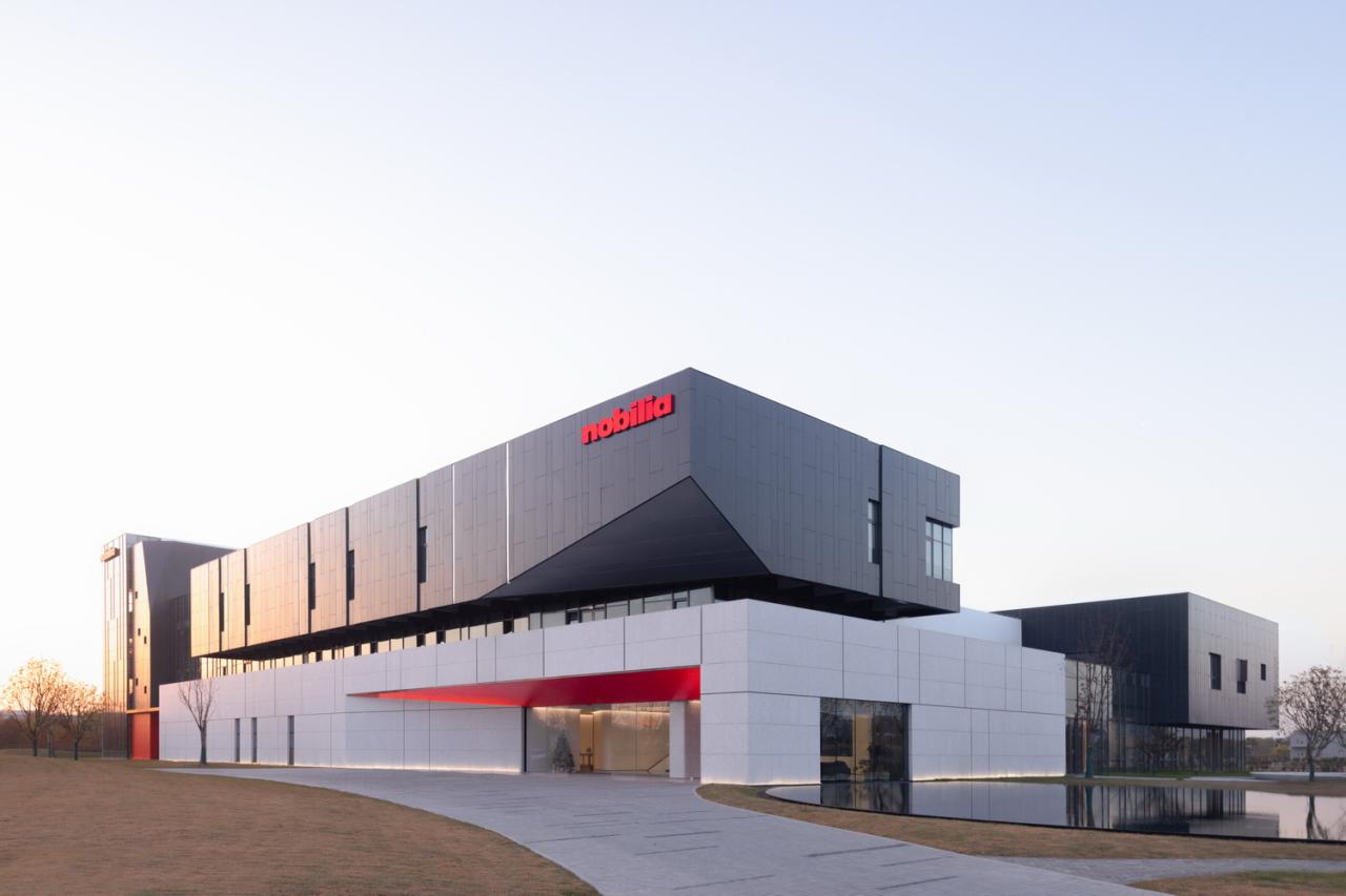 BIM建筑|柏丽德禄亚太生产研发总部 / Chiasmus Partners