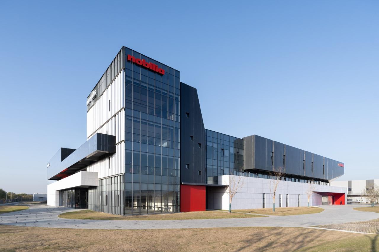 BIM建筑|柏丽德禄亚太生产研发总部 / Chiasmus Partners