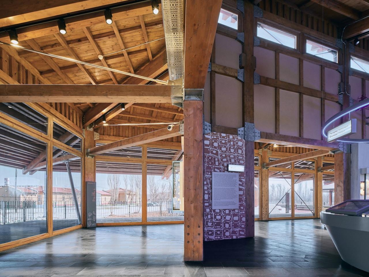 BIM建筑|恰塔霍裕克游客中心 / TEGET