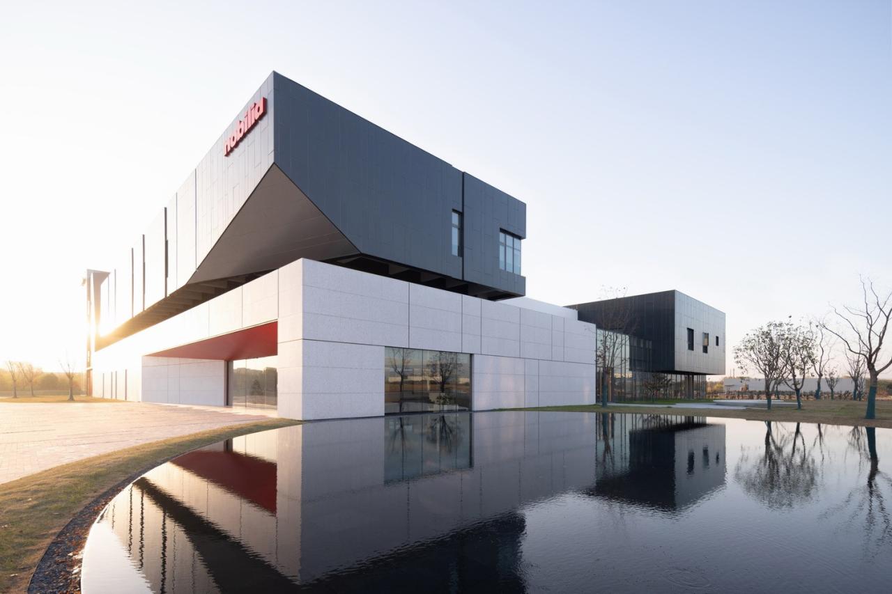 BIM建筑|柏丽德禄亚太生产研发总部 / Chiasmus Partners