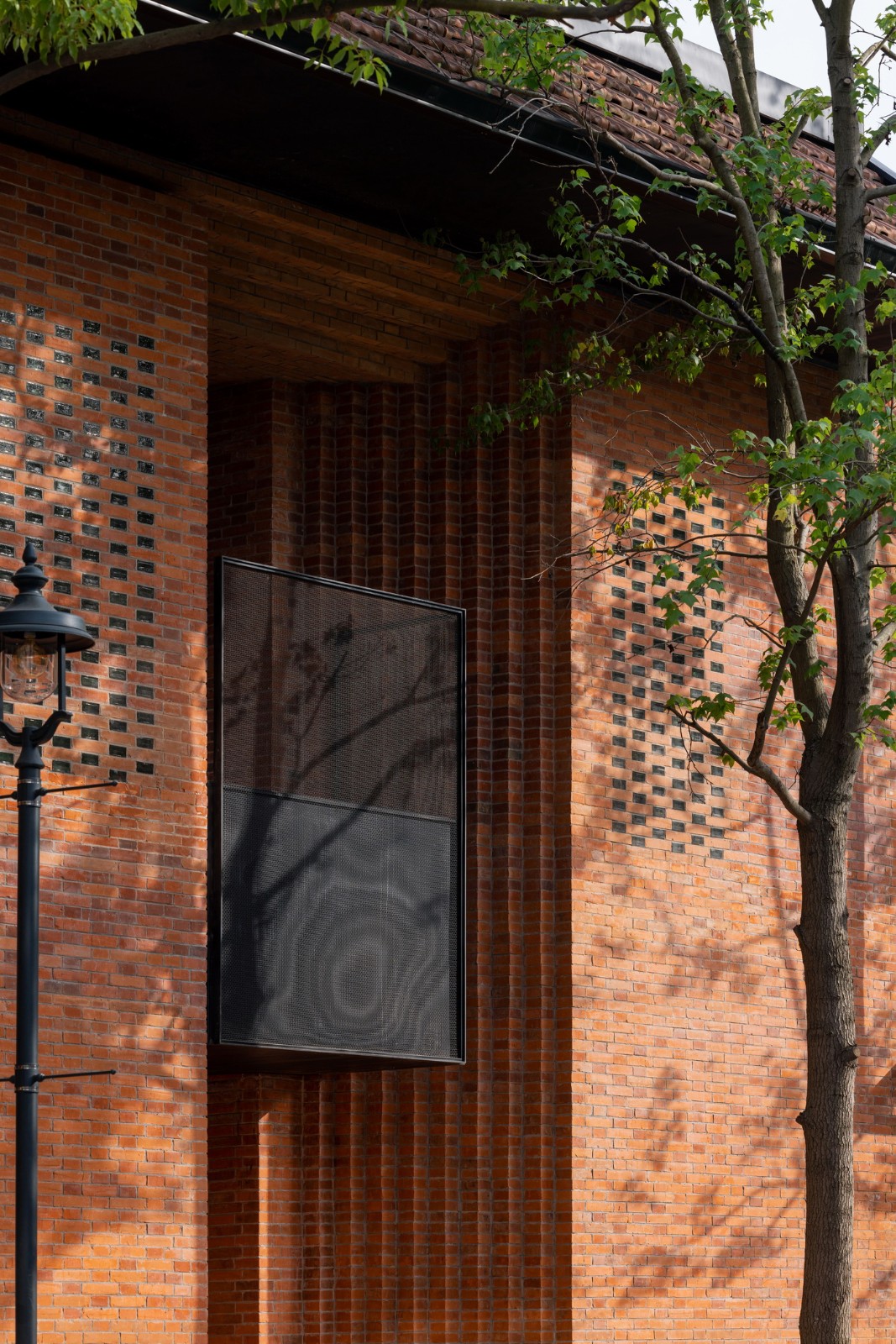 BIM建筑|动力车间 / 本哲建筑