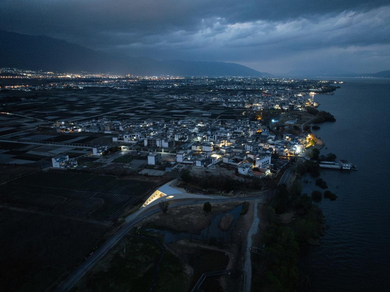 BIM建筑|洱海生态廊道葭蓬村驿站 / 赵扬建筑工作室