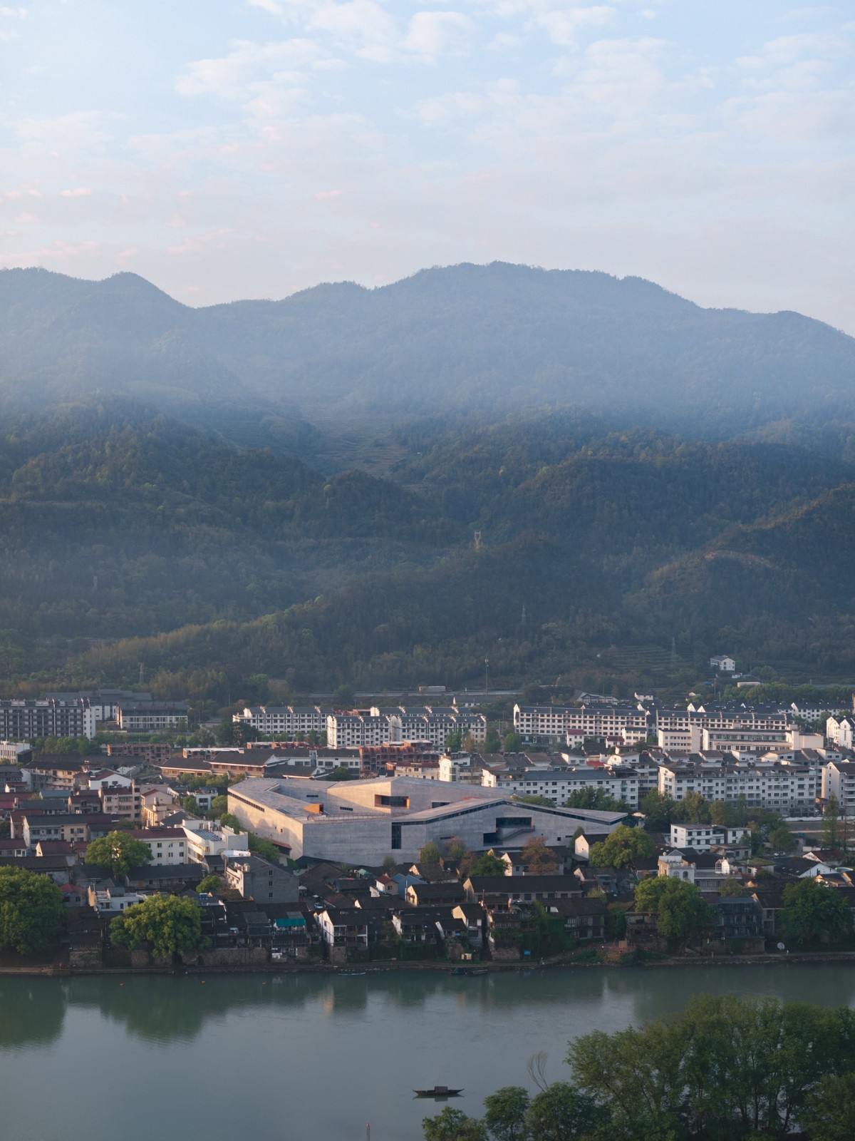 BIM建筑|丽水最大艺术综合体：古堰画乡艺术中心 / 孟凡浩-line+建筑事务所