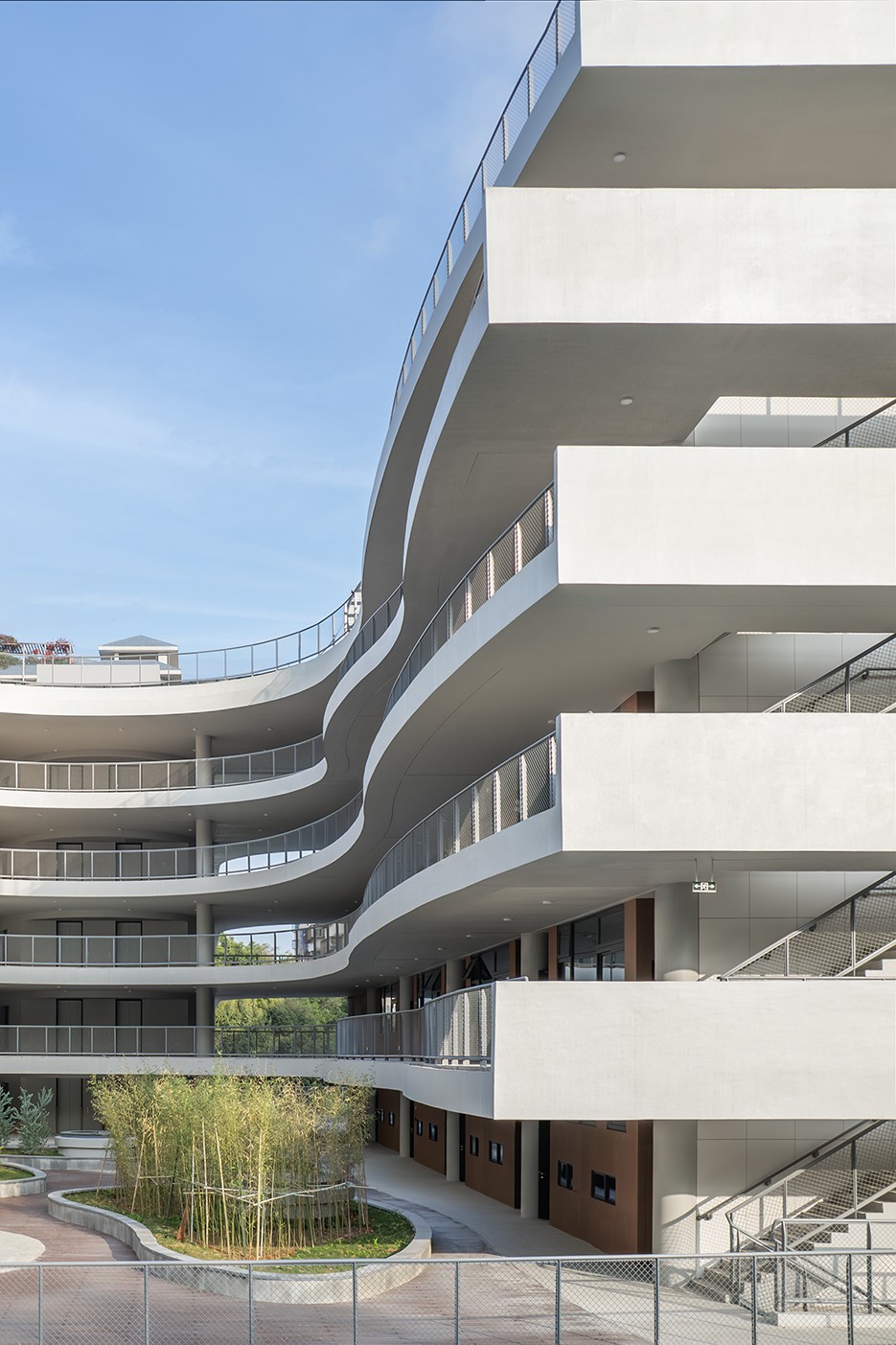 BIM建筑|景龙小学 / 非常建筑