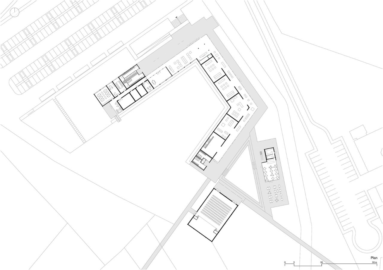 BIM建筑|恰塔霍裕克游客中心 / TEGET
